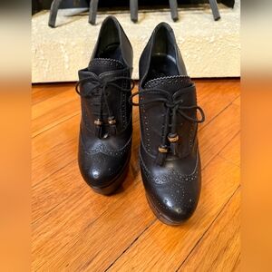 Gucci Black Lace-Up Brogue Shoes